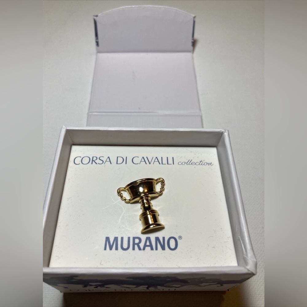 Mens Murano Corsa Di Cavalli Collection Lapel Pin Trophy Design